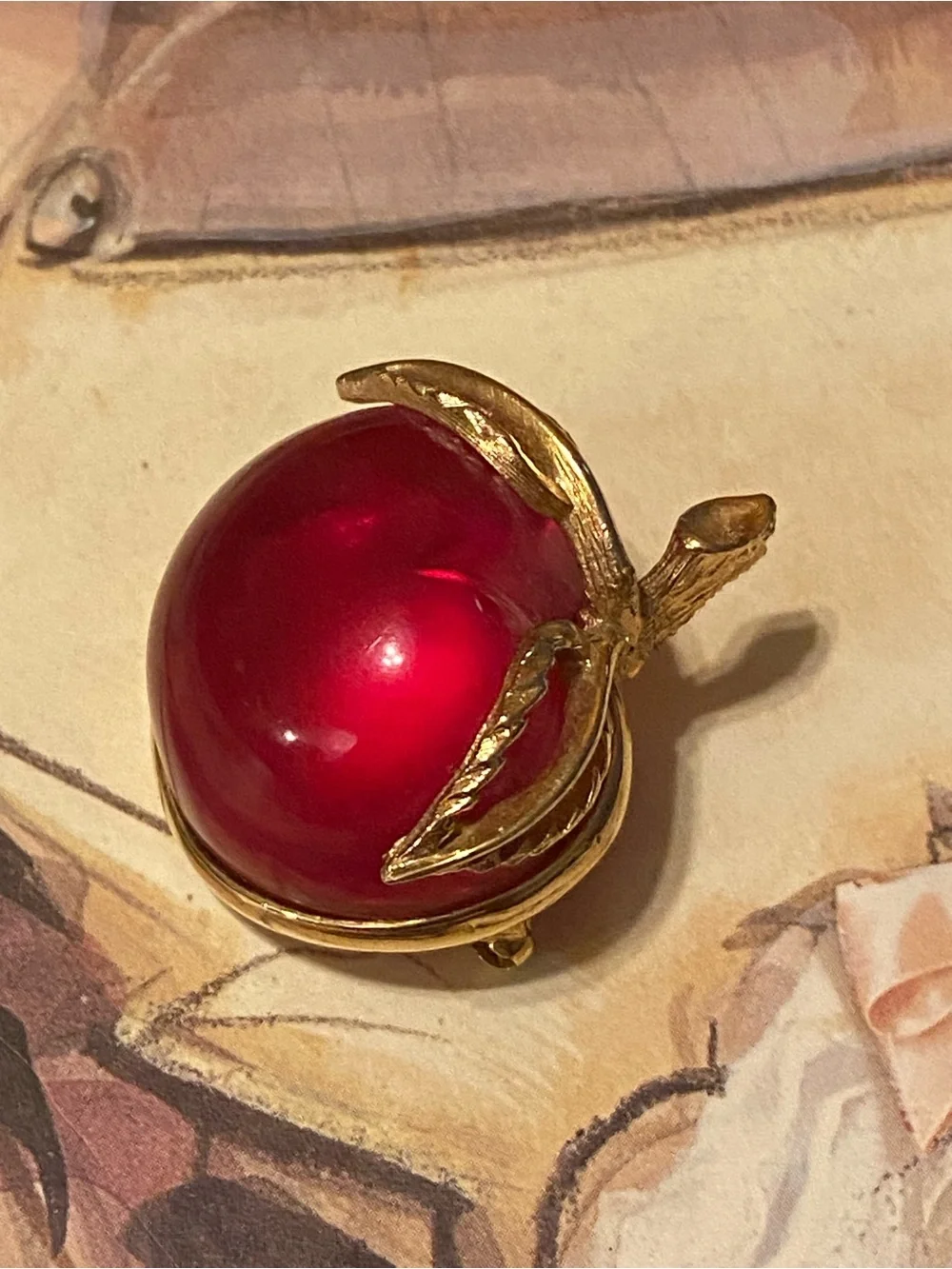 Coquette Grandmacore 70s Sarah Coventry Red Lucite Jelly Belly Apple Brooch Pin